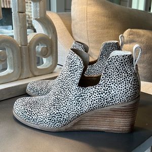 Toms Cheetah Suede Wedge Booties